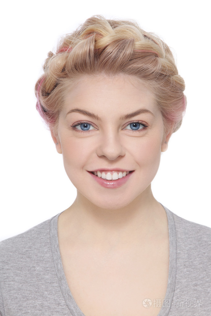 微笑健康的年轻女性照片-正版商用图片0cmusu-摄图新视界