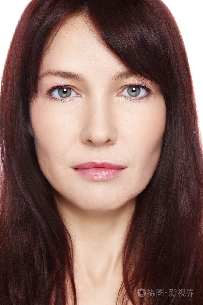 中年女人与清洁化妆