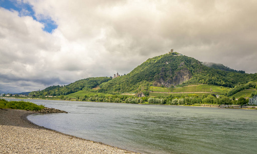 莱茵河和 Koenigswinter 德国 Drachenfels 景观