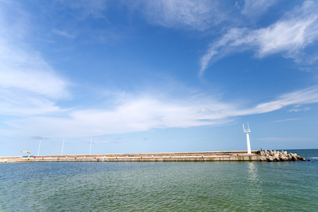 海滩上黑海