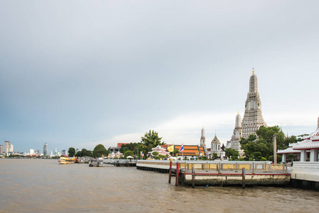 郑王庙，黎明寺，泰国曼谷的标志性建筑