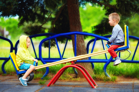 初中生操场图片