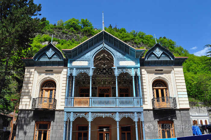 在borjomi格鲁吉亚又明亮的房子