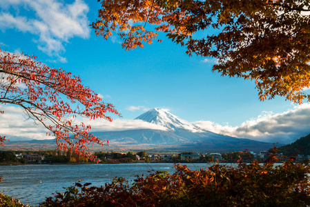 秋天的颜色，日本的富士山