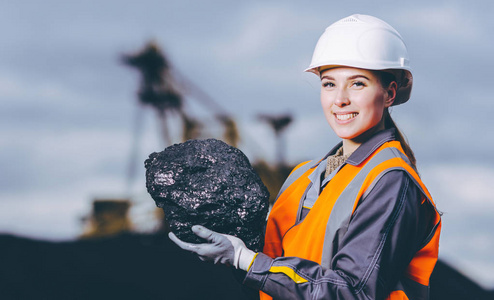 煤炭采矿工人照片