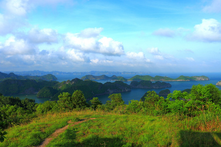 猫巴群岛和岩层