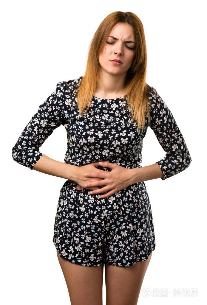 年轻漂亮的女孩,与胃疼