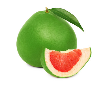 一个完整的绿色柚子和切片分离