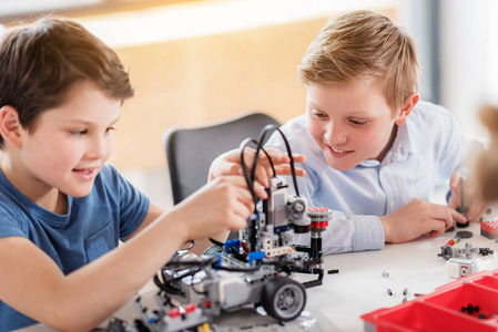 流星感兴趣图片