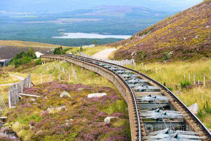 缆索铁路火车铁轨在 cairngorm 国家公园