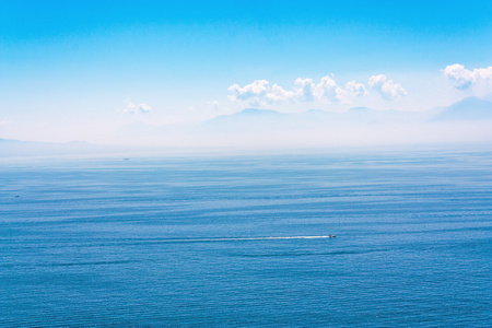 浩瀚无边一望无际的爱奥尼亚海照片