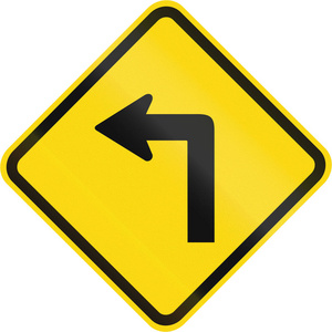 在巴西小半径曲线使用 90 度到左边的道路标志