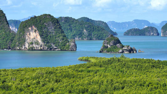 该视图在安达曼海边从沙美岛和南群岛照片