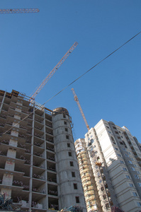 哈萨克斯坦阿拉木图。20141218。建造多层 多家庭的家