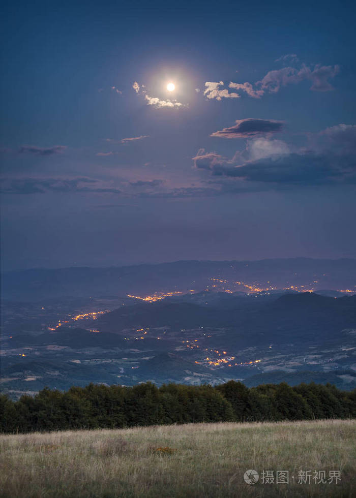 美丽的风景,在月圆夜观市