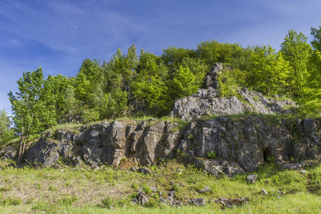 侏罗系石灰岩岩石丘陵景观