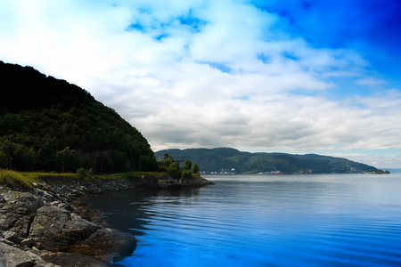 水平的海滨风景背景