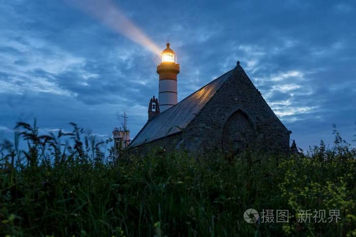 暮光之城灯塔和教会