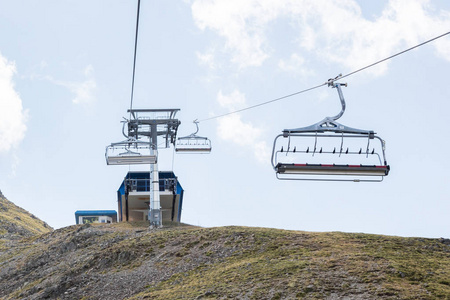 滑雪升降机电缆展位或车