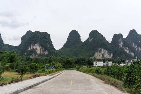 李河附近道路图片