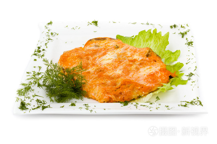 鸡肉派上白色孤立