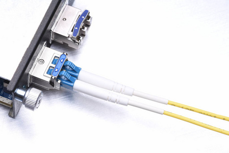 千兆位接口转换器 typ Xfp 光网络电缆