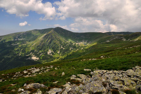 Brebeneskul 湖山 Gutin Tomnatyk