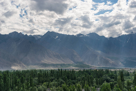 景观的夏天，吉尔吉特巴尔蒂斯坦，Pakista 斯卡杜村