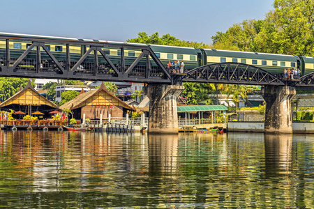 在桂河大桥上的火车 死亡桥, 泰国碧府