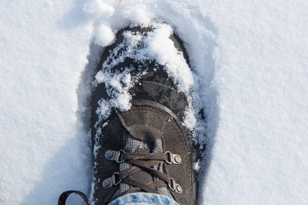 雪地登山靴