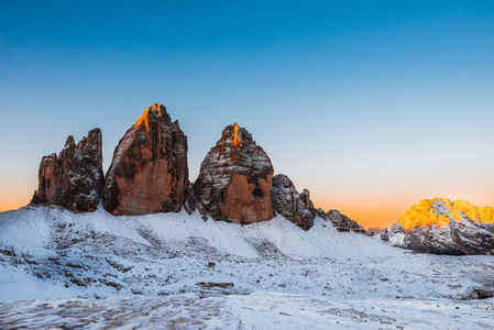 其中包括 Zinnen Lavaredo，白云岩阿尔卑斯山