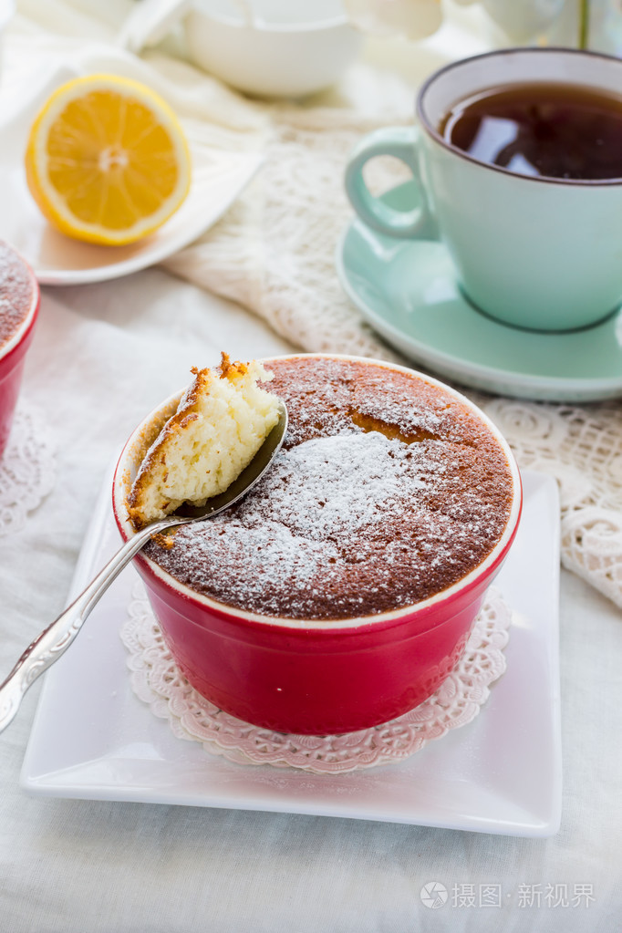 吃柠檬布丁配红板,英语茶党