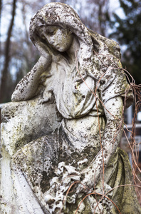 老公墓的大理石雕刻的天使图片