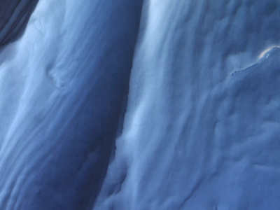 冬天的雪漂移蓝色底纹图片