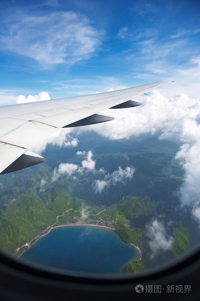 从飞机窗口可以看到很好的景色照片-正版商用图片0d5zkj-摄图新视界