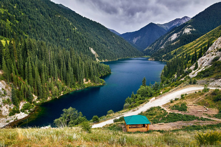 山下湖的靓丽的风景线