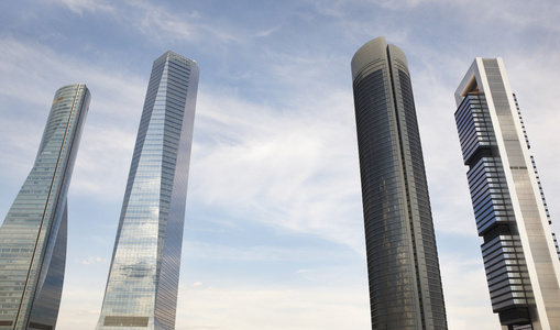 西班牙马德里金融区四座摩天大楼