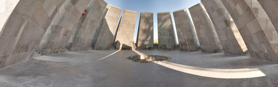 亚美尼亚人的种族灭绝的受害者的纪念碑