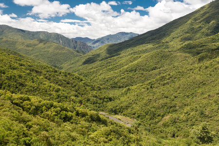 在缅甸的山水风景