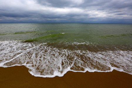 海洋海岸在暴风雨时