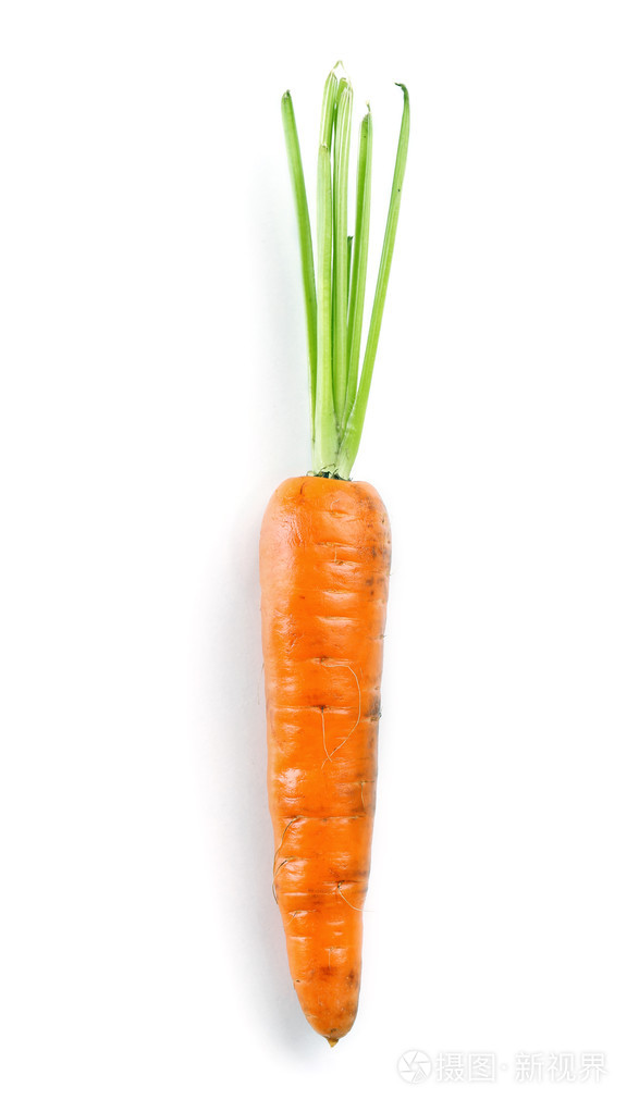 孤立在白色的新鲜胡萝卜