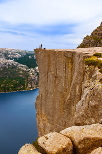 在峡湾 Lysefjord挪威悬崖 Preikestolen