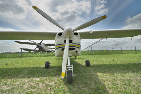 私人航空公司, 空中运输, 涡轮螺旋桨飞机前视图小型私人飞机小型私人