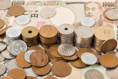 日本日元纸币和硬币.金融概念照片