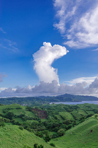 Vayang 滚山，Ivatan 岛，巴坦群岛为视角