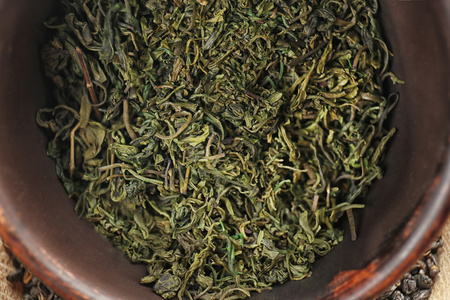 壶苦丁茶茶叶茶顶视图，特写