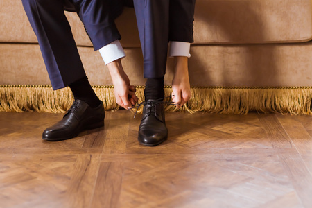 穿着得体的男人照片