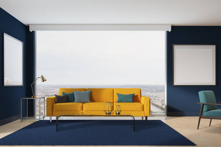 黄色的沙发，蓝色客厅