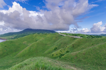 Vayang 滚山，Ivatan 岛，巴坦群岛为视角