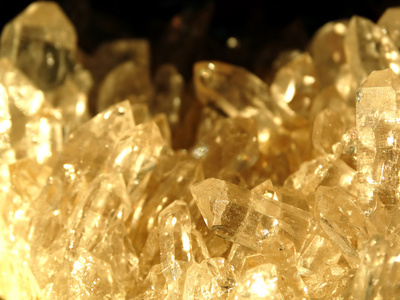 水晶地质黄水晶 geode 地质晶体照片